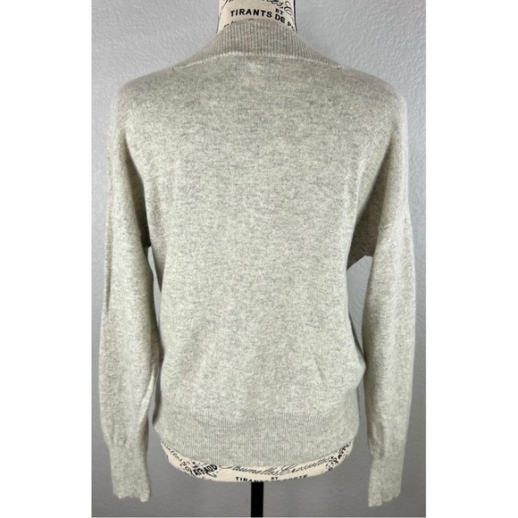 Madewell Cashmere V-Neck Sweater Heather Shadow, size Medium - Picture 6 of 13
